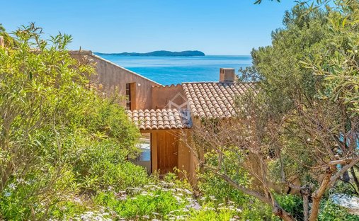 House in Carqueiranne, Provence-Alpes-Côte d'Azur, France 1