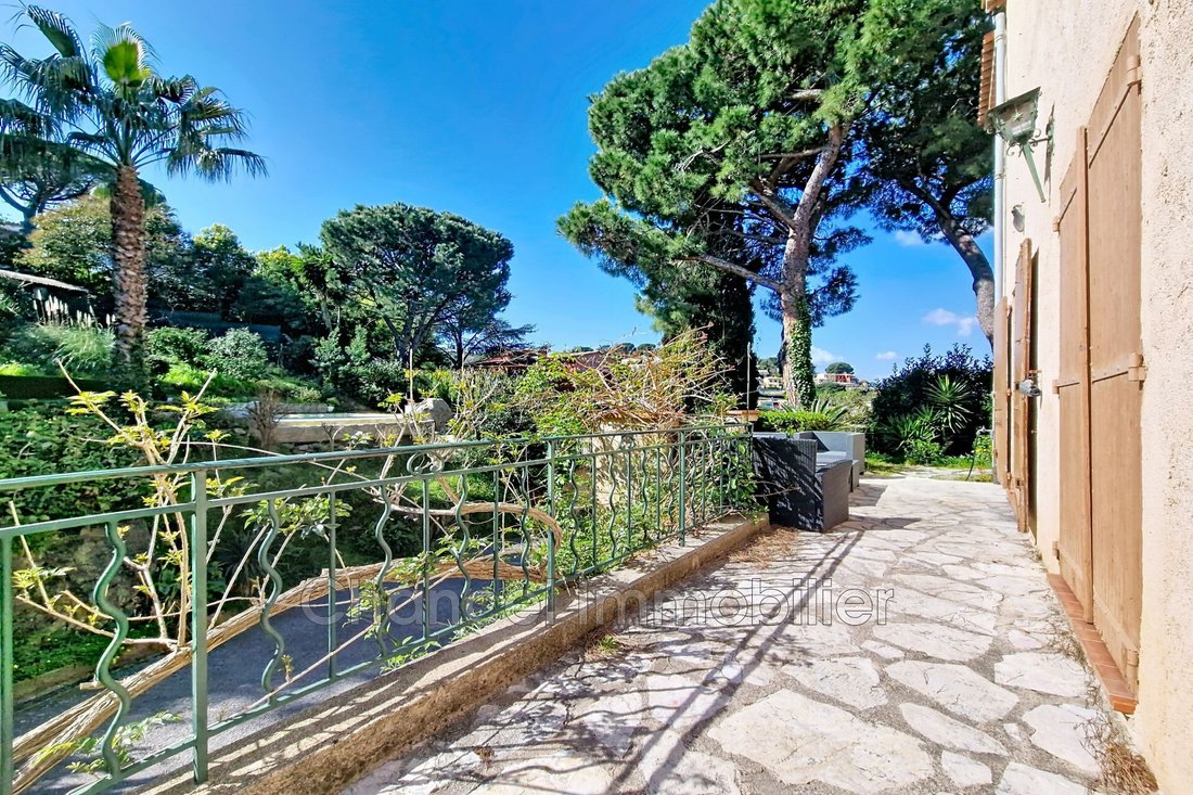 Villa in Centre, Vallauris, France 5 - 17553264