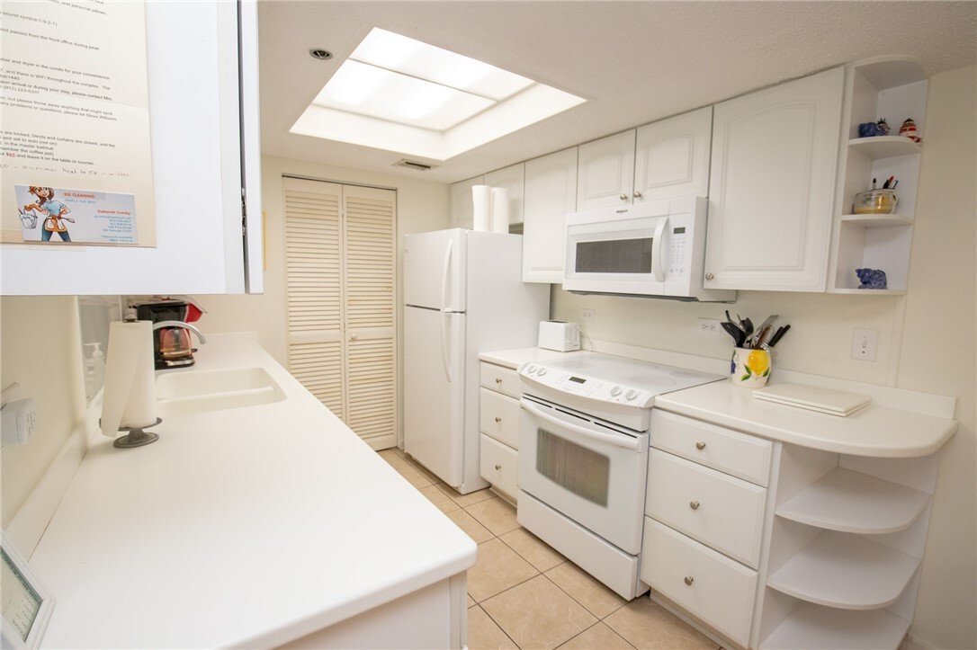 Condo in St. Simons, Georgia, United States 4 - 17551735