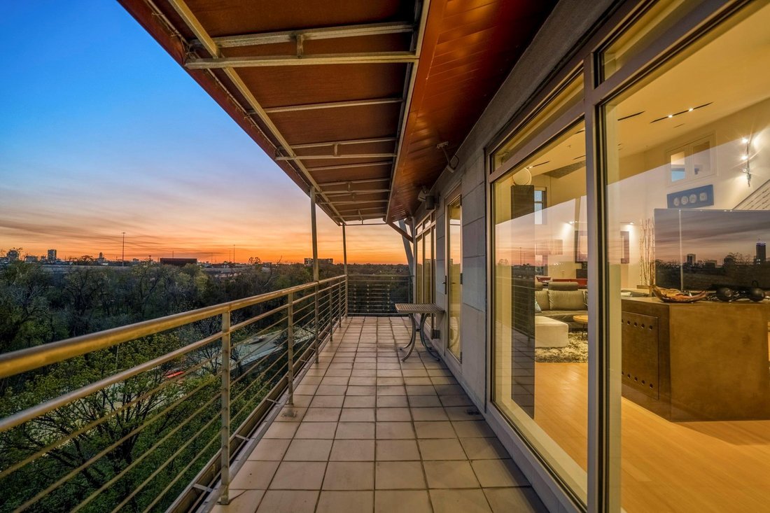Condo in Houston, Texas, United States 2 - 17548599