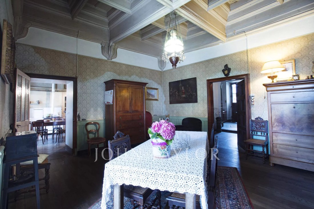 Castle in Centre Ville Nord, Aix-les-Bains, France 4 - 17550289