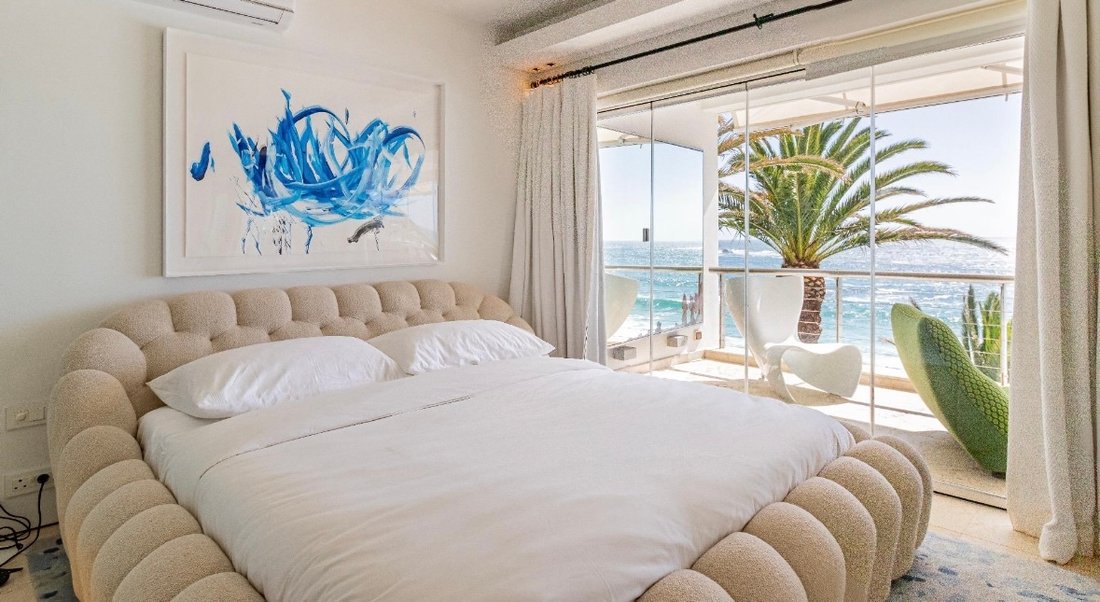 Apartment in Clifton, Atlantic Seaboard, Cape Town 3 - 17550530