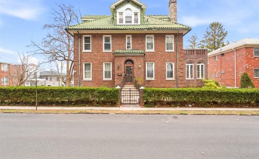 House in Yonkers, New York, United States 1