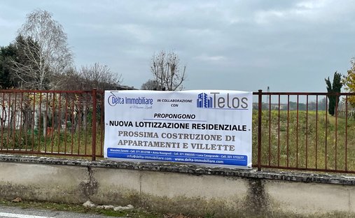 Land in Castel d'Azzano, Veneto, Italy 1