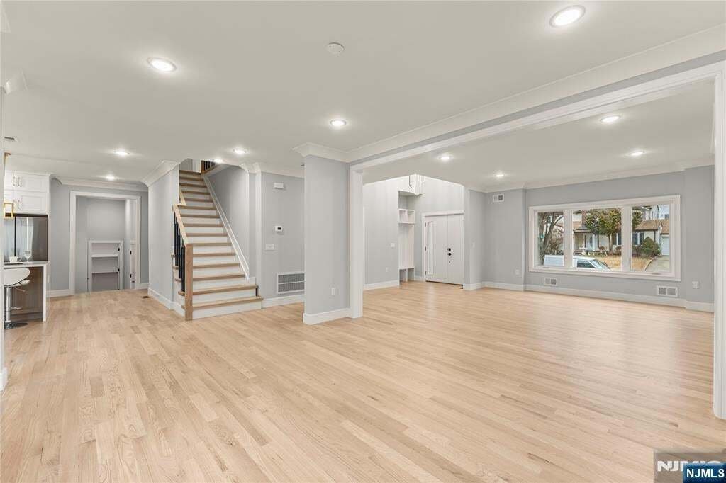 River Edge, New Jersey, United States 4 - 17550039