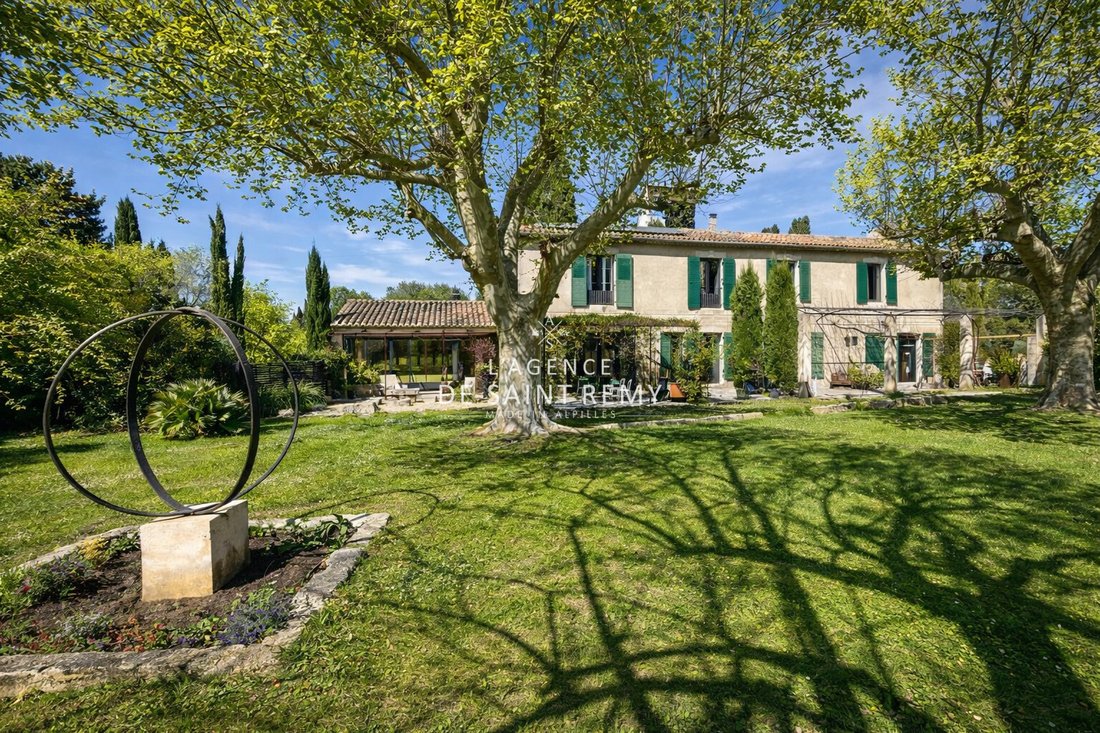 Villa in Saint-Rémy-de-Provence, Provence-Alpes-Côte d'Azur, France 3 - 17553274