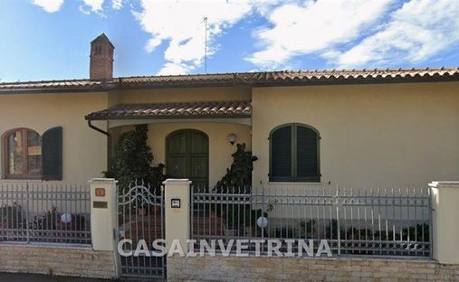 Villa in Center, Grosseto, Tuscany 1