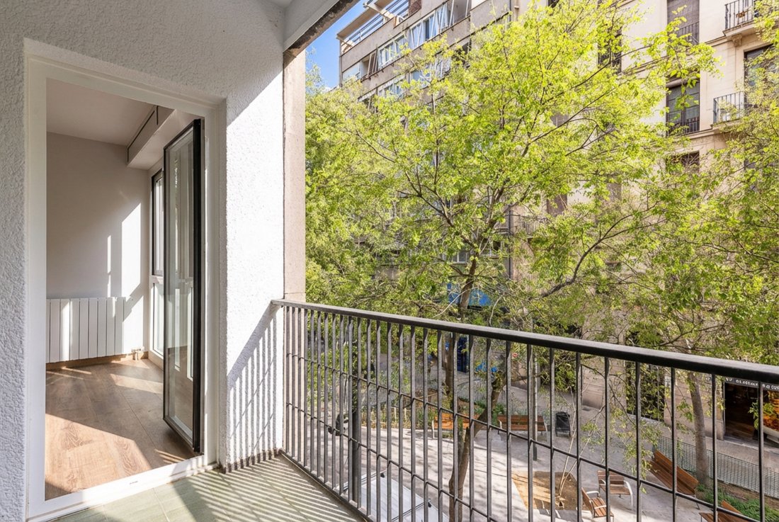 Apartment in Eixample, Barcelona, Spain 3 - 17553259