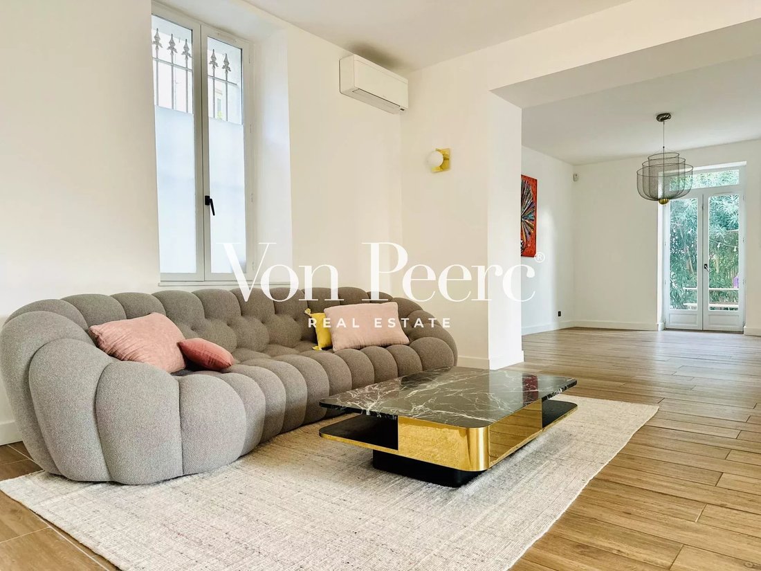 House in Avignon, Provence-Alpes-Côte d'Azur, France 4 - 17551458
