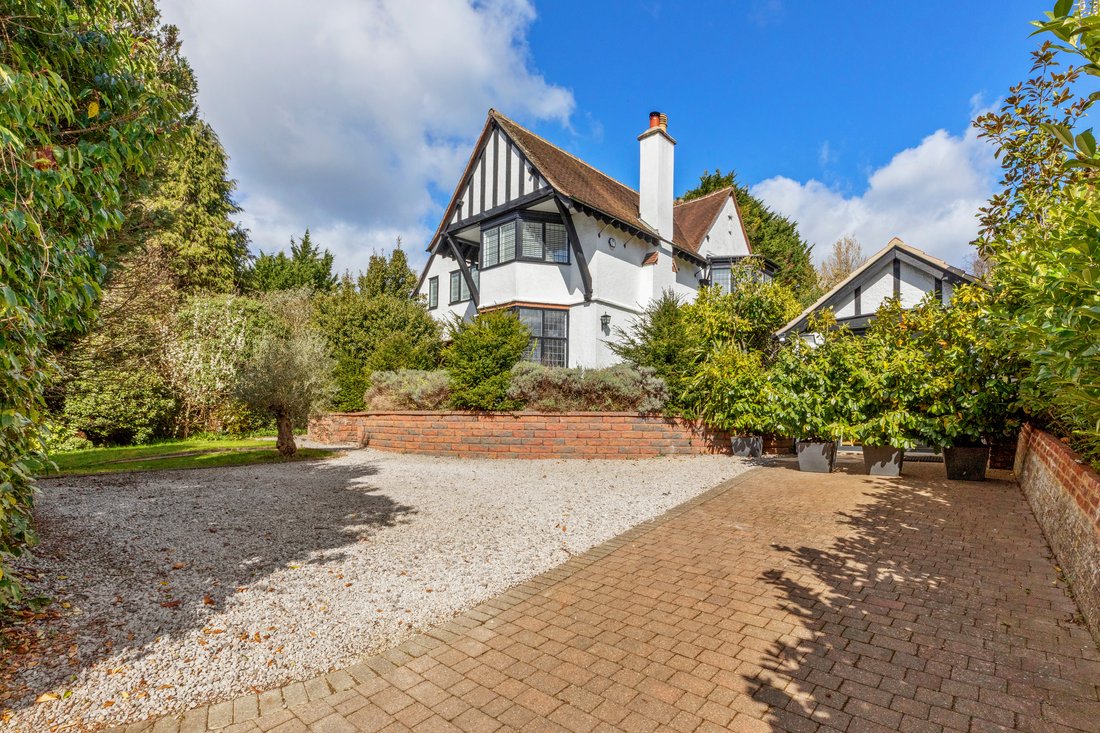 House in Totteridge, England 2 - 17548546
