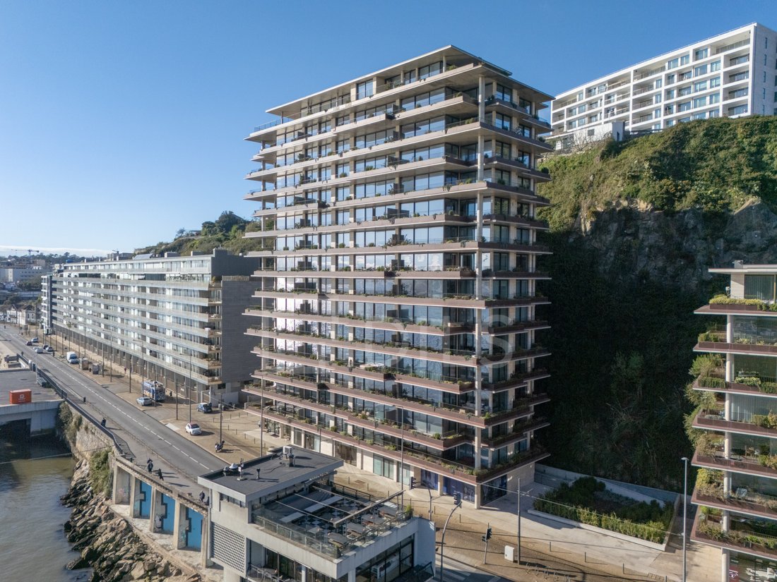 Apartment in Lordelo do Ouro e Massarelos, Porto District, Portugal 2 - 17550285