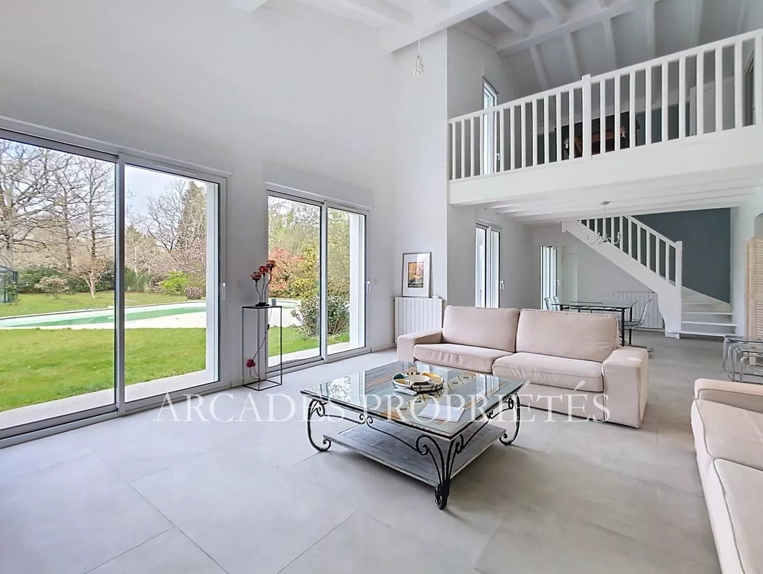 House in Saint-Sulpice-et-Cameyrac, Nouvelle-Aquitaine, France 4 - 17549939