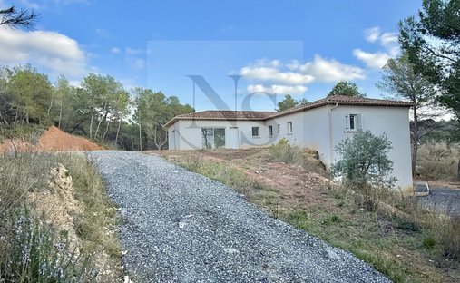 Villa in Châteauneuf-le-Rouge, Provence-Alpes-Côte d'Azur, France 1