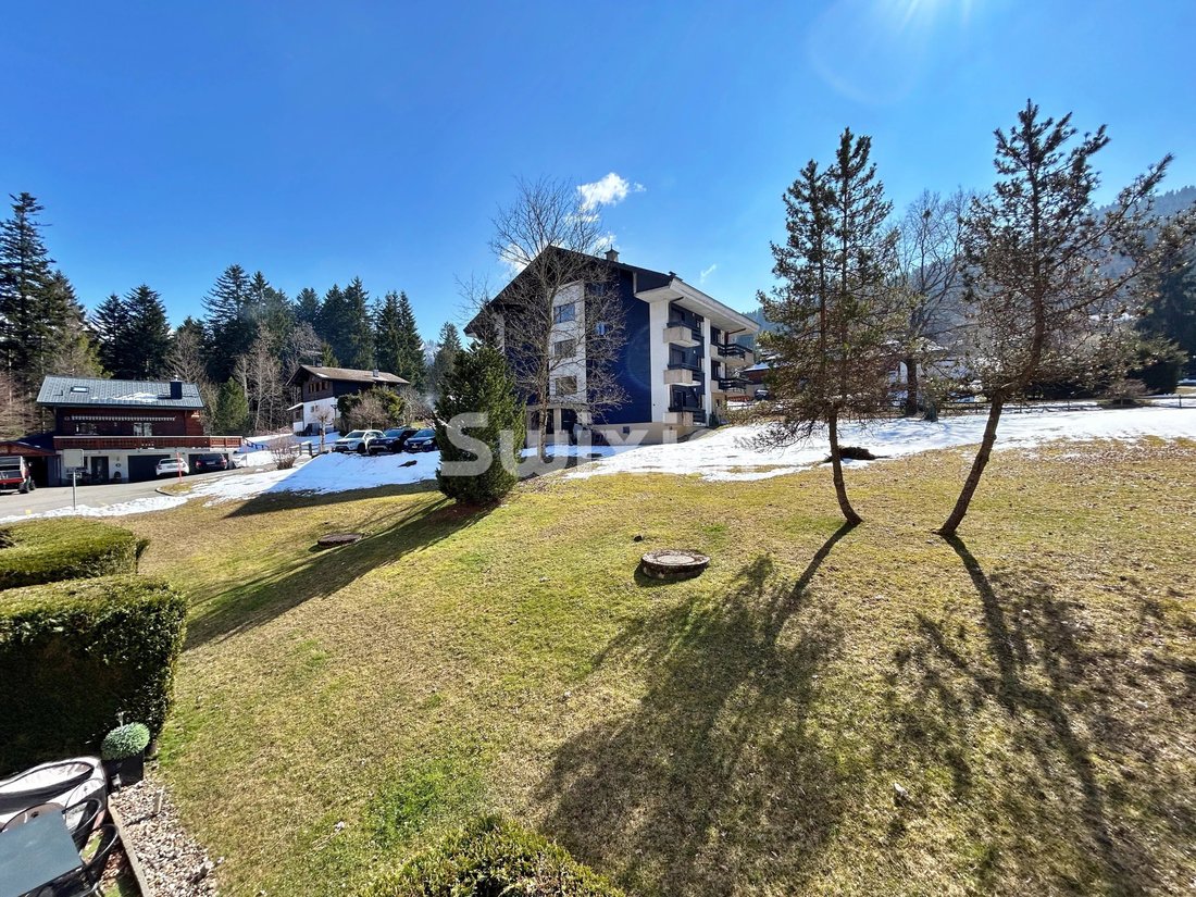Exclusive! 3.5 Room Apartment In A Quiet Location!