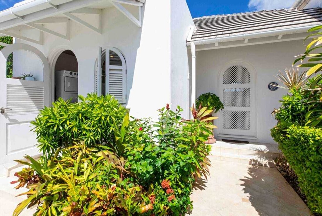 Land in Bridgetown, Christ Church, Barbados 3 - 17553074