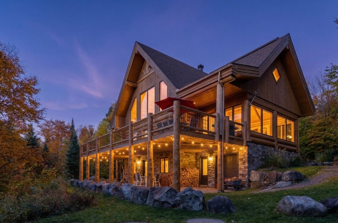 Chalet in Val-des-Lacs, Quebec, Canada 2 - 17549925