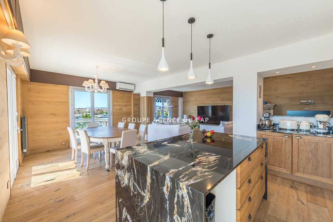 Apartment in Valescure-Vaulongue-Clair Bois-Vallon Suveret, Saint-Raphaël, France 5 - 17550161