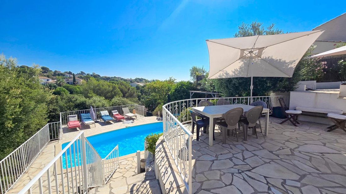 Villa à Les Issambres, Roquebrune-sur-Argens, France 3 - 17532069