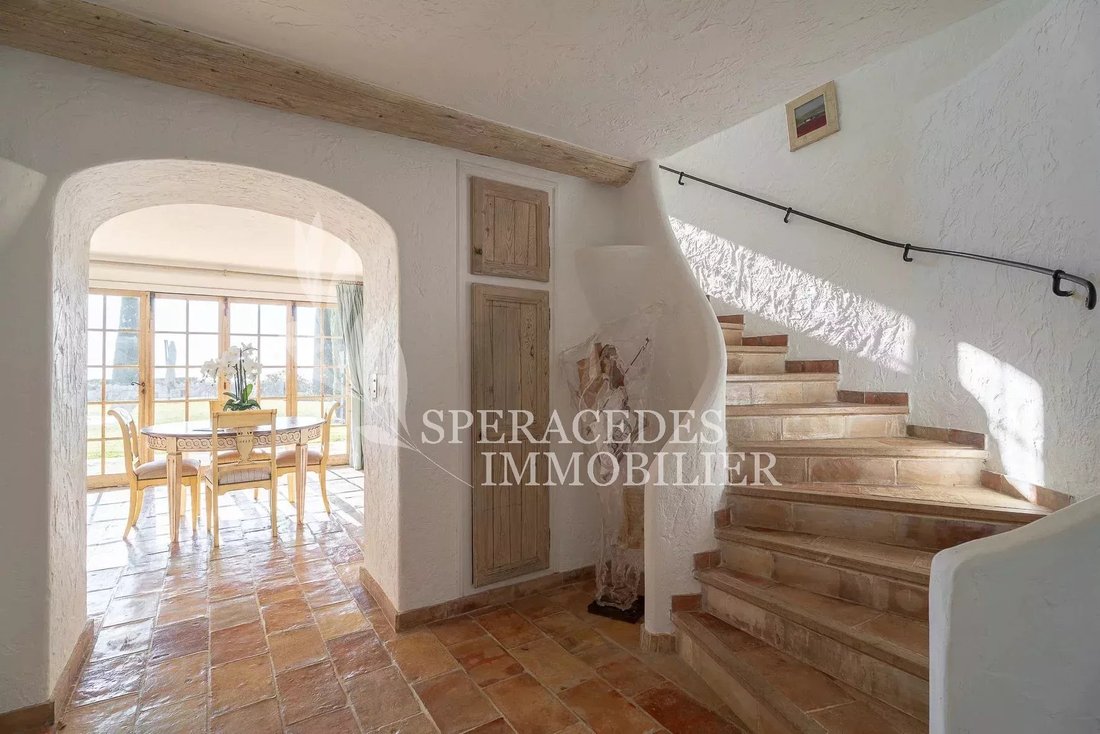 Anwesen in Tourrettes-sur-Loup, Provence-Alpes-Côte d'Azur, Frankreich 5 - 16879761