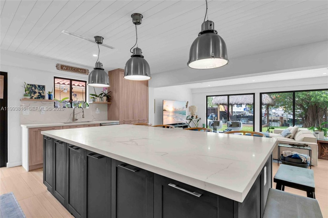 House in North Miami Beach, Florida, United States 5 - 17552468