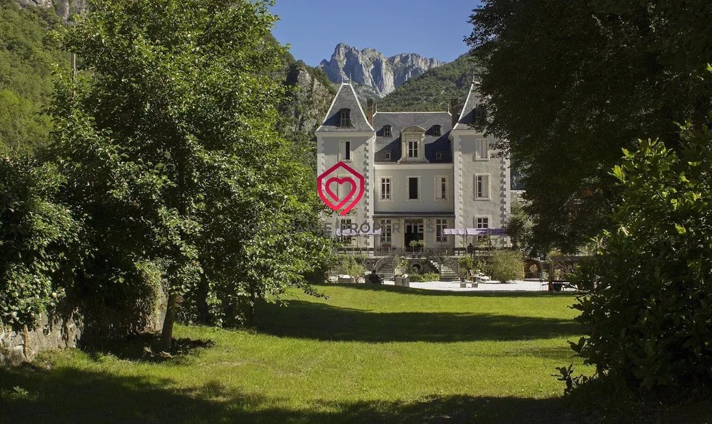 19th Century Castle, Pyrenees, Ideal For Bed And Breakfast Or A Small Hotel.