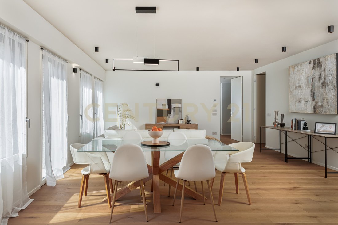 Apartment in Cathedral - Piazza dei Signori, Treviso, Italy 2 - 17551568