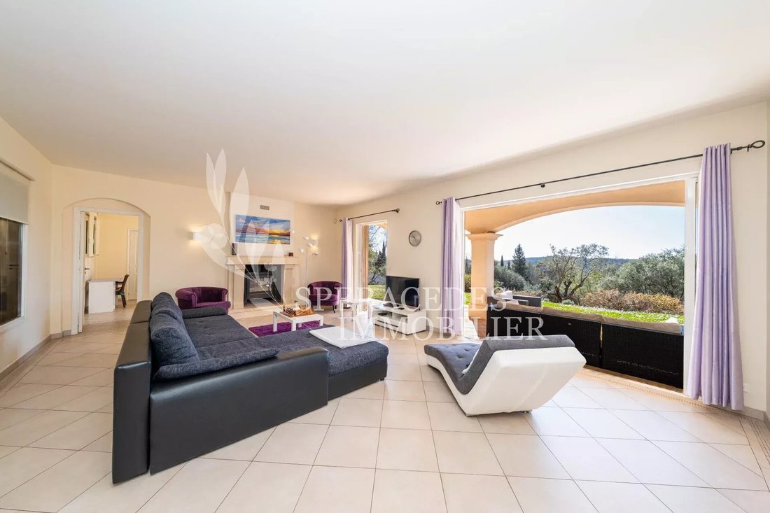 Villa in Tourrettes-sur-Loup, Provence-Alpes-Côte d'Azur, France 4 - 17532116