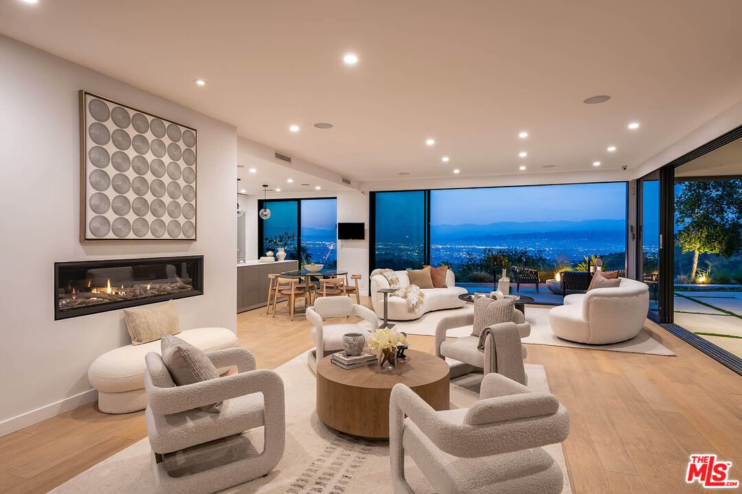 House in Los Angeles, California, United States 4 - 17550237