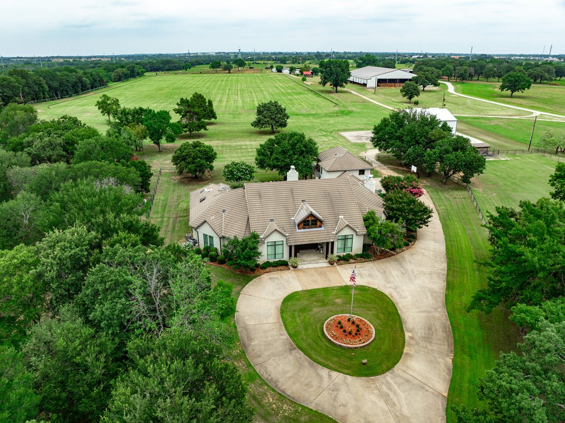 House in Cross Roads, Texas, United States 1 - 17550775