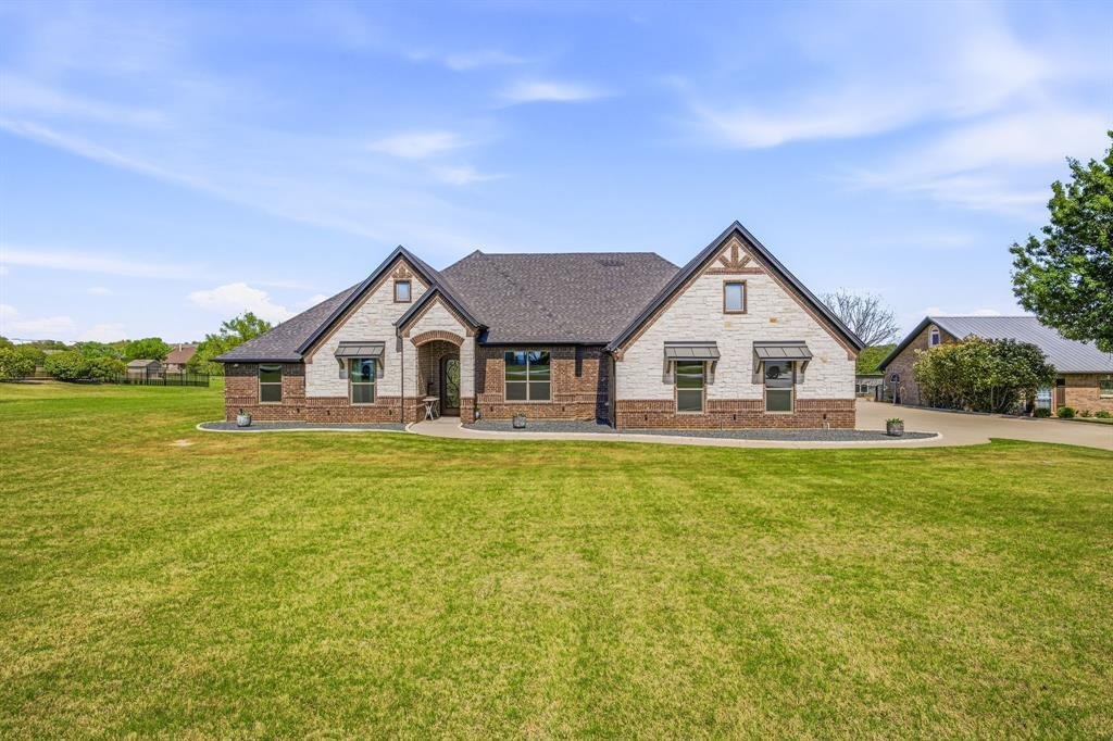 House in Granbury, Texas, United States 5 - 17551897