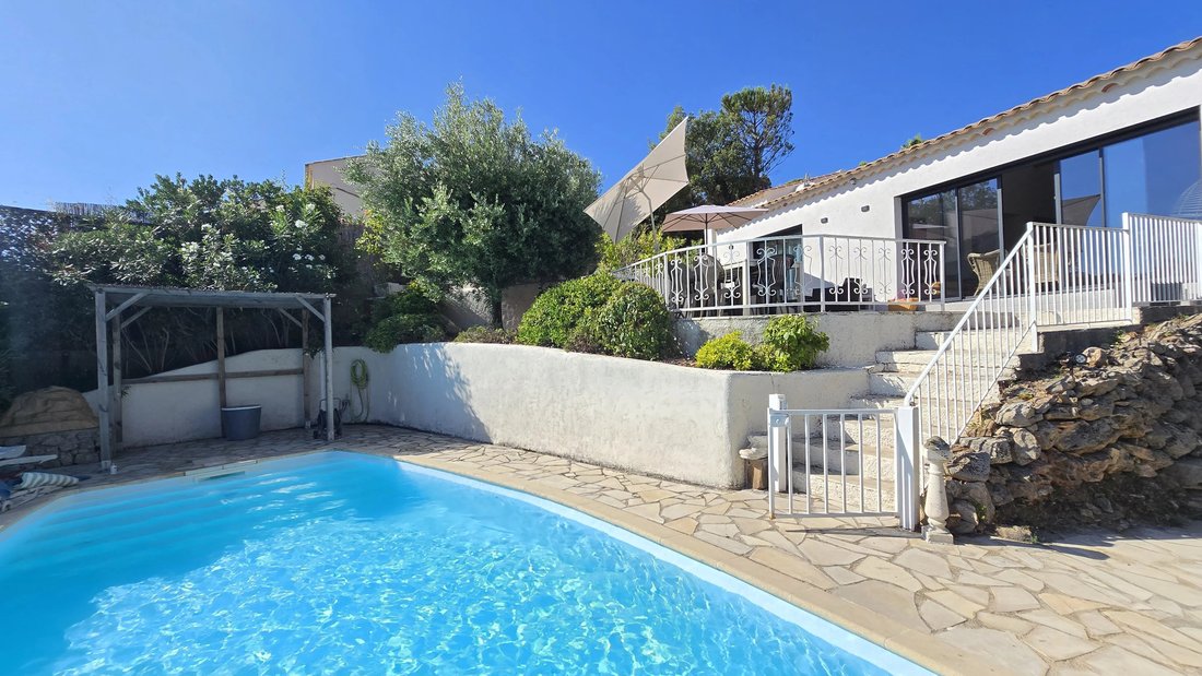 Villa à Les Issambres, Roquebrune-sur-Argens, France 1 - 17532069