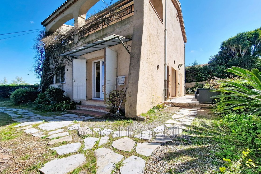 Villa in Centre, Vallauris, France 4 - 17553264