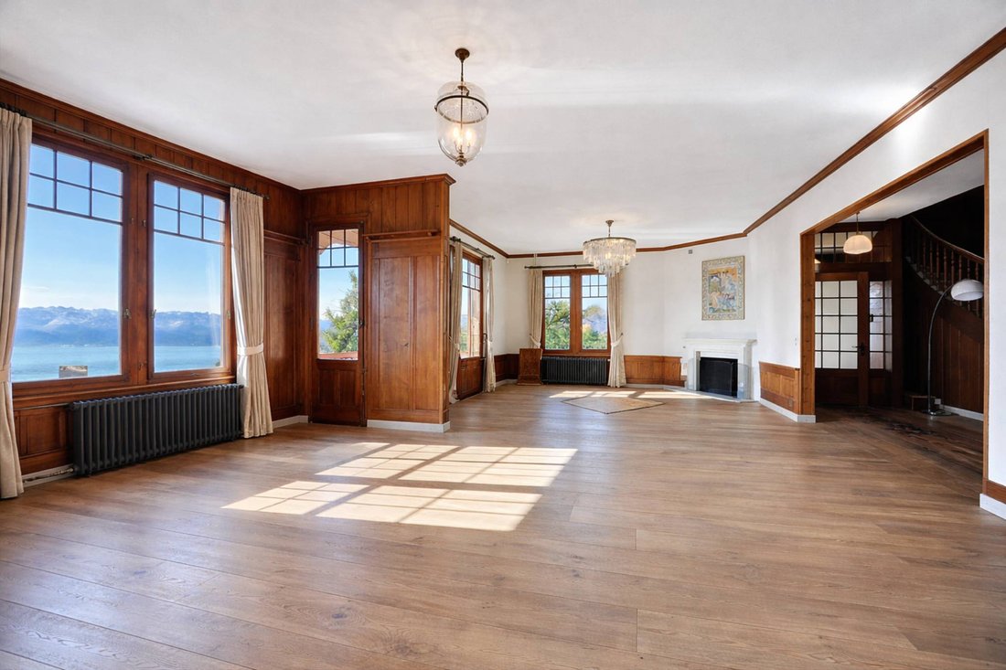 Villa in Veytaux, Vaud, Switzerland 3 - 17552973