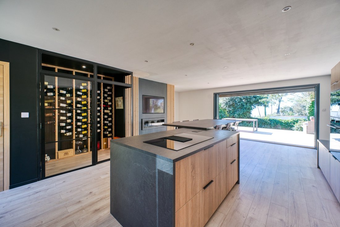 House in Saint-Palais-sur-Mer, Nouvelle-Aquitaine, France 2 - 13753331