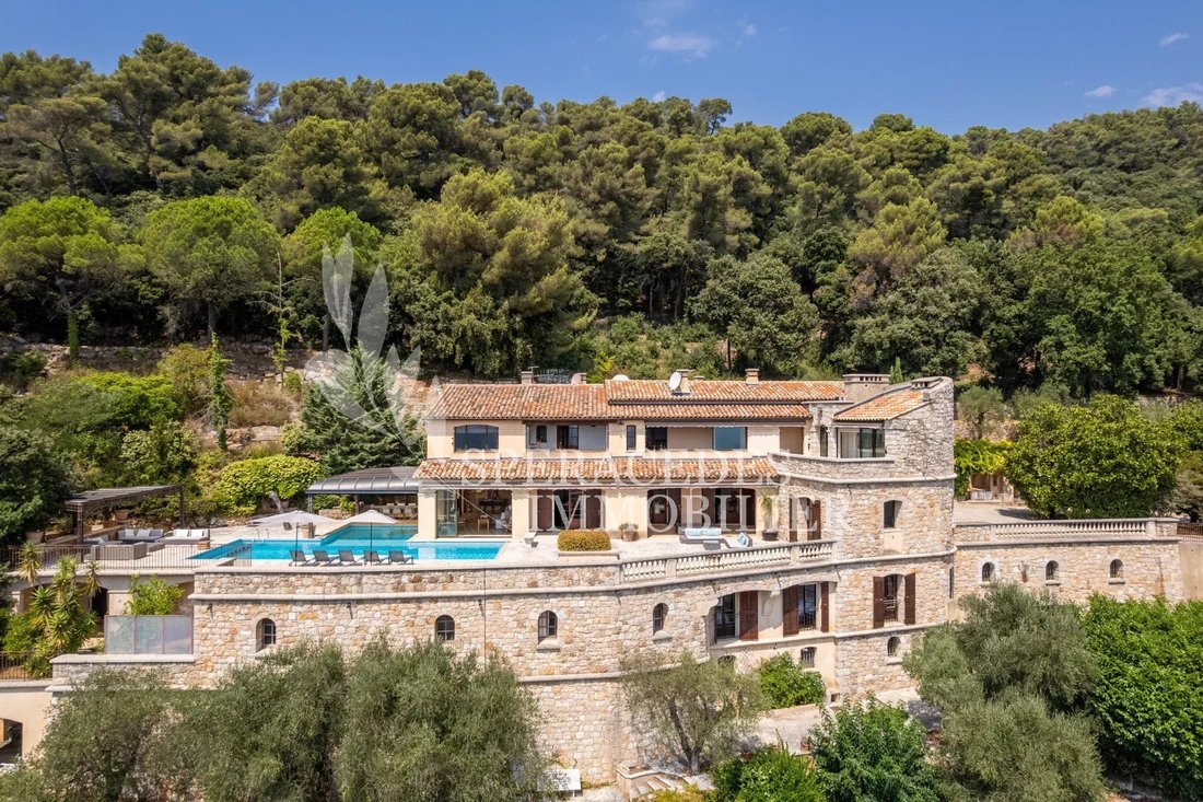 Estate in Cabris, Provence-Alpes-Côte d'Azur, France 2 - 17295134