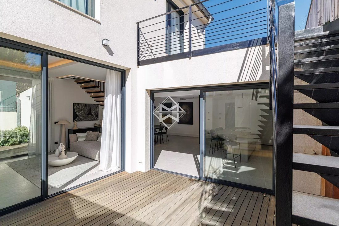 House in Saint-Jean-Cap-Ferrat, Provence-Alpes-Côte d'Azur, France 1 - 12595051
