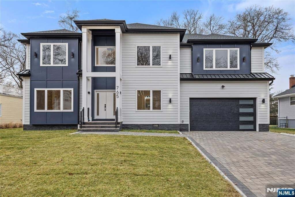 River Edge, New Jersey, United States 1 - 17550039