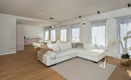 Apartment in Cathedral - Piazza dei Signori, Treviso, Italy 1