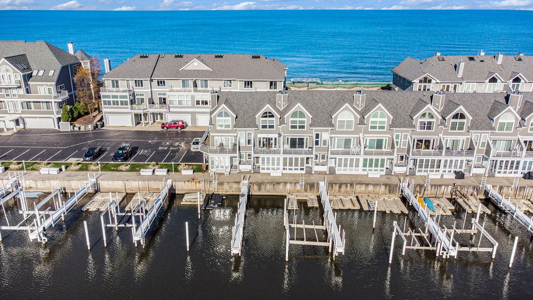 Condo in New Buffalo, Michigan, United States 1 - 17550864