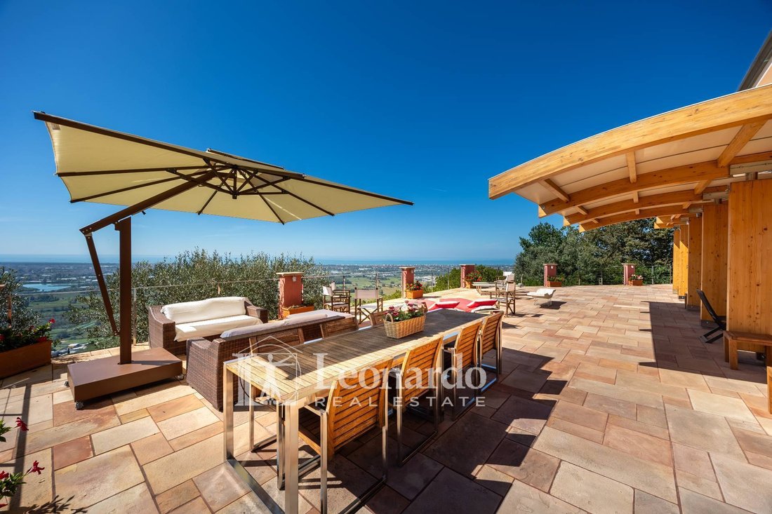 Villa in Massarosa, Tuscany, Italy 1 - 17553826