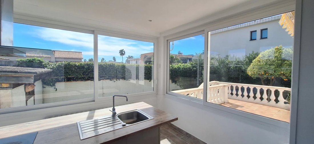 Villa in Bouches du Loup, Villeneuve-Loubet, France 4 - 17550304