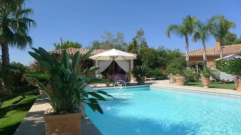 Villa in Centre Ville Est, Le Soler, France 4 - 17550330