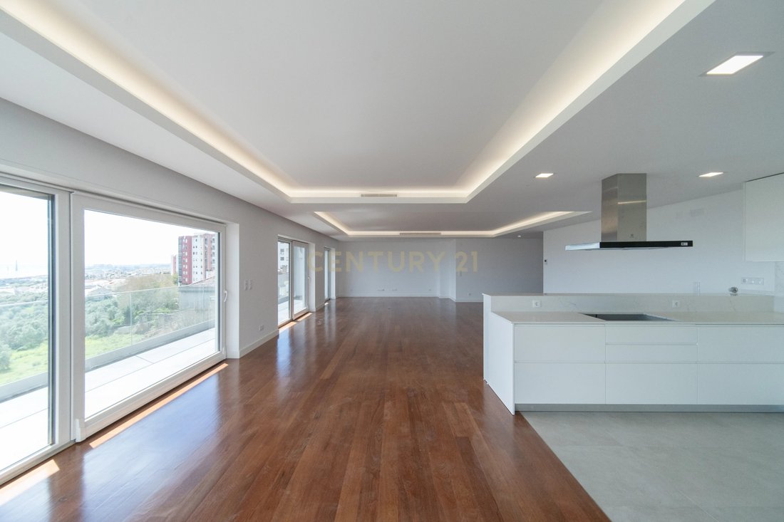 Apartment in Santa Iria de Azoia, Sao Joao da Talha e Bobadela, Lisbon, Portugal 4 - 13397410