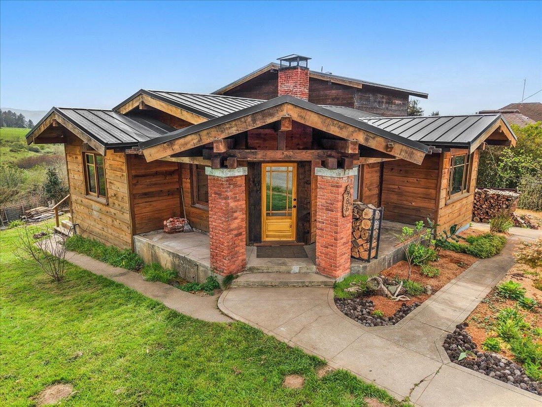 Loleta, California, United States 1 - 17550921