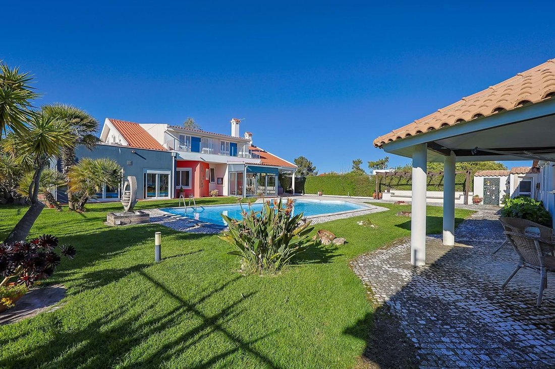 Villa in Azeitao (Sao Lourenco e Sao Simao), Setubal, Portugal 1 - 17550949