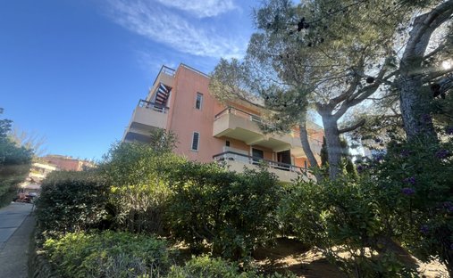 Apartment in Zone Est Diffuse, Saint-Tropez, France 1