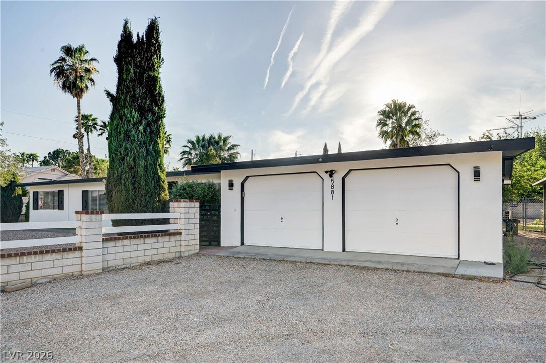 House in Las Vegas, Nevada, United States 2 - 17415601