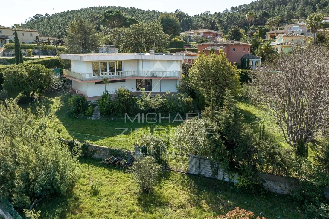 Villa in Théoule-sur-Mer, Provence-Alpes-Côte d'Azur, France 2 - 14136543