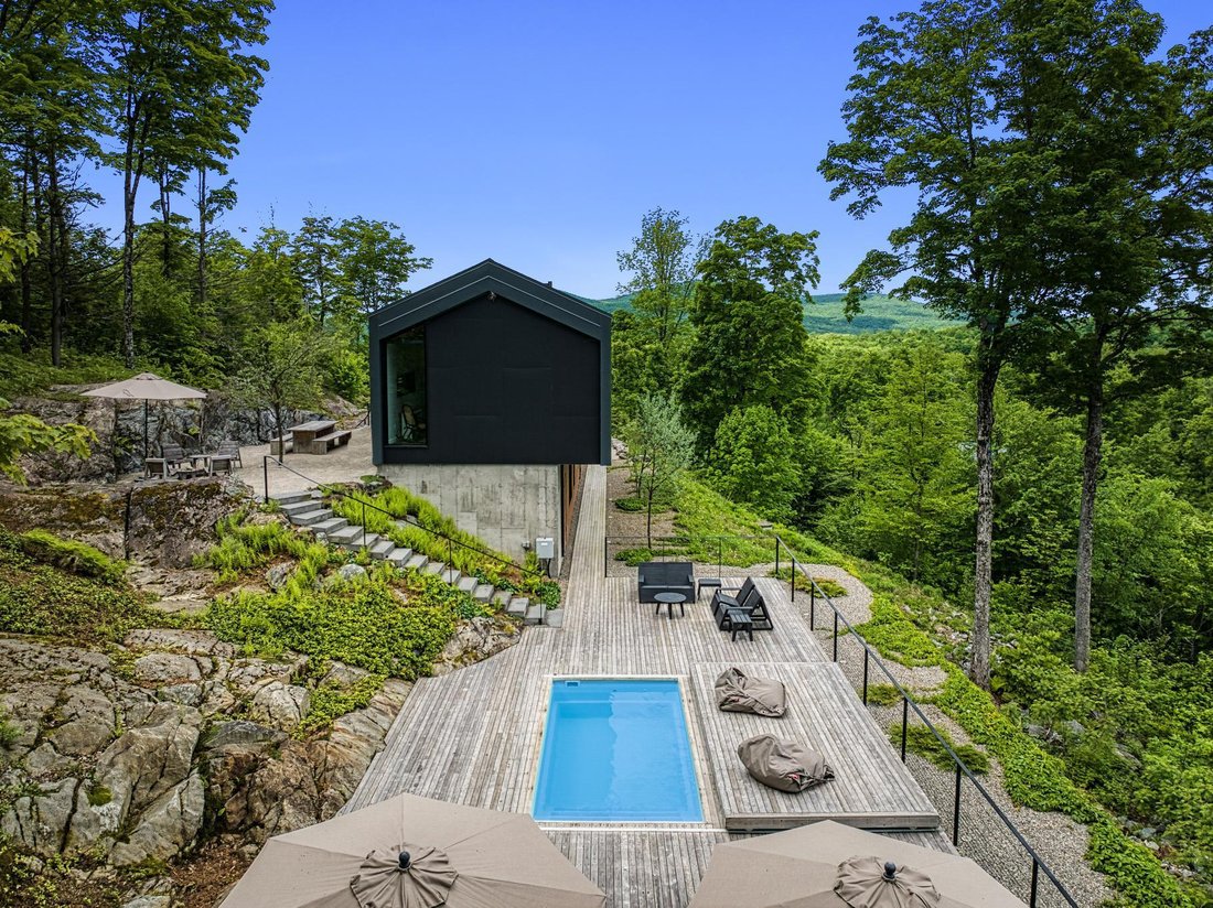 House in Bolton-Est, Quebec, Canada 3 - 17552930