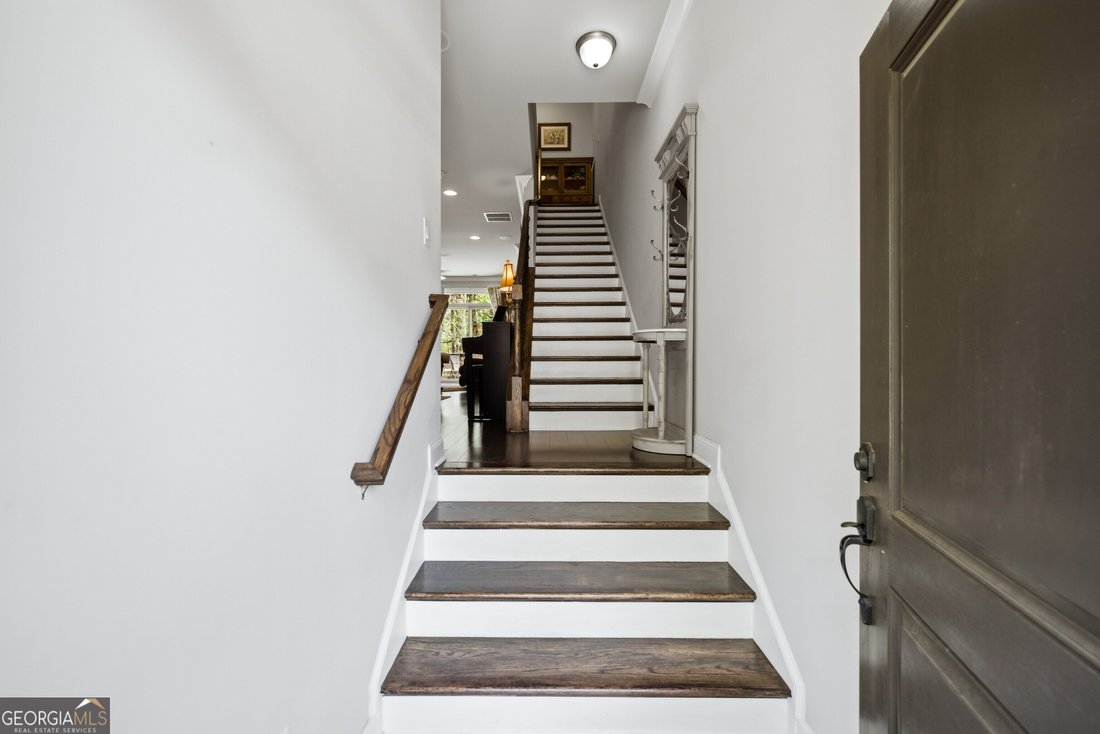 Townhouse in Alpharetta, Georgia, United States 4 - 17552669